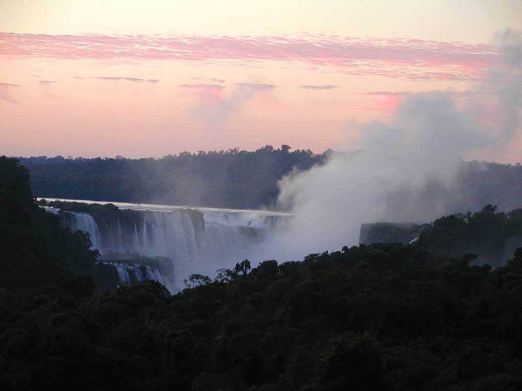 290 Iguazu from Hotal 1P1010046