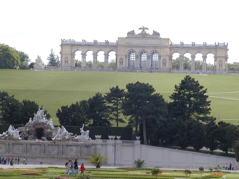 147 Vienna Schonbrunn P5140043