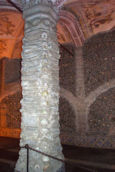 157 Evora Capela dos Ossos DCP_1760